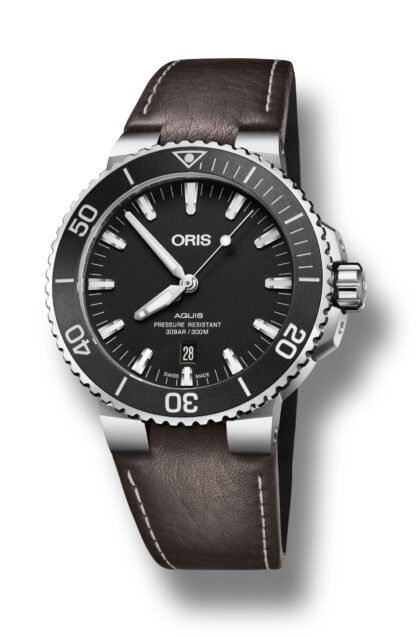 Oris Aquis Date Black